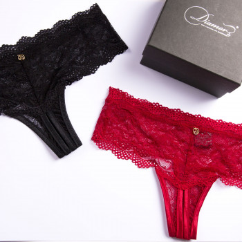 D220 Victory String Panty Ouvert Gift Set in Red / Black